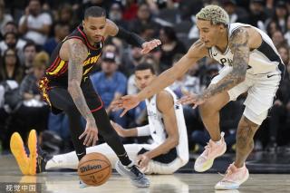 转会市场的 转会市场的