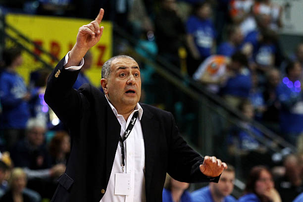 养年轻球员 养年轻球员